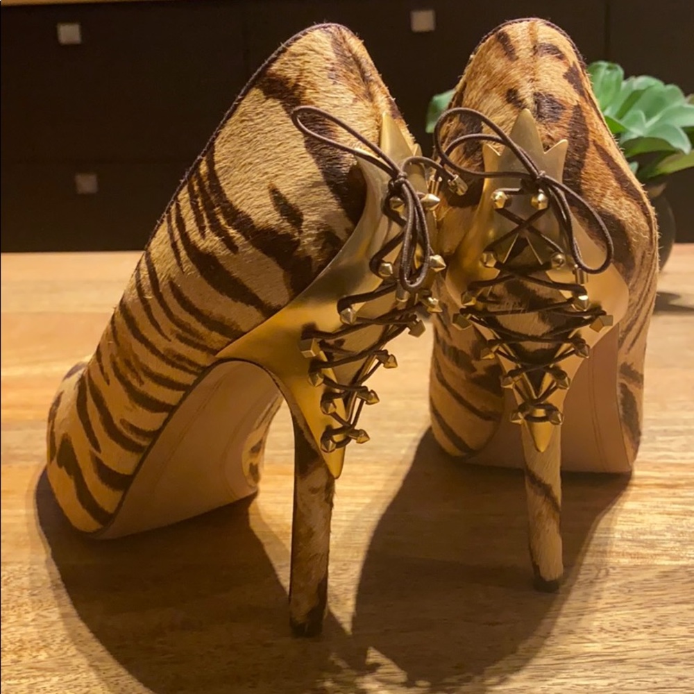 Sam Edelman Corset Animal Print heels size 8